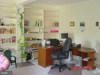 21217 Bunyan Cir, Germantown, MD 20876 - photo 4