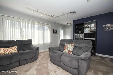 1302 Highland Dr, Baltimore, MD 21239 - photo 5