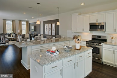 3829 Pentland Hills Dr, Upper Marlboro, MD 20774 - photo 6