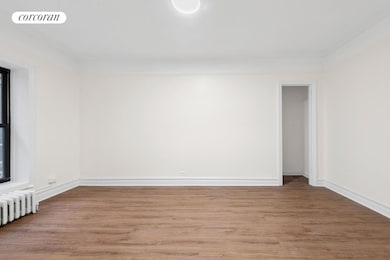 44-14 Newtown Rd unit 1O, Astoria, NY 11103 - photo 3