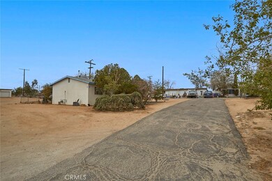 13950 Hesperia Rd, Victorville, CA 92395 - photo 2
