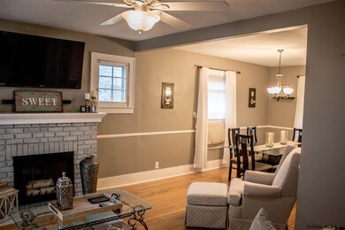 404 S Reynolds St, Schenectady, NY 12302 - photo 7