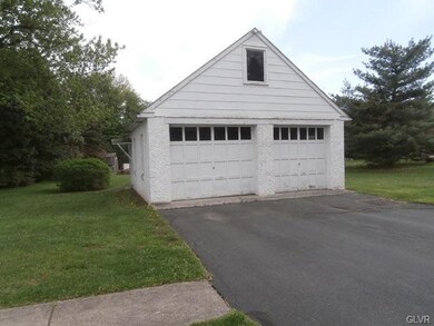 5084 Mill Rd, Emmaus, PA 18049 - photo 2
