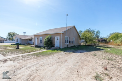 344 SW Avenue A, Hamlin, TX 79520 - photo 2