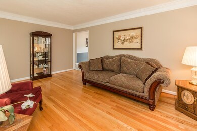 8215 Zelma Fields Ave, Louisville, KY 40228 - photo 5