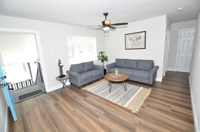 2655 Fountain View St unit 3, New Caney, TX 77357 - photo 6