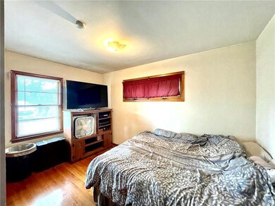 3212 57th St, Des Moines, IA 50310 - photo 4