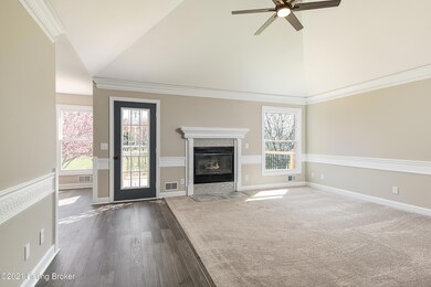 384 Bogard Ln, Mount Washington, KY 40047 - photo 4