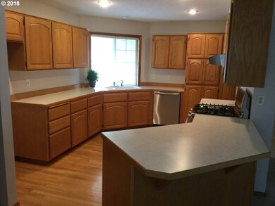 2875 SW Corbeth Ln, Troutdale, OR 97060 - photo 6