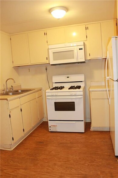 104 Brooks St, Pineville, LA 71360 - photo 7