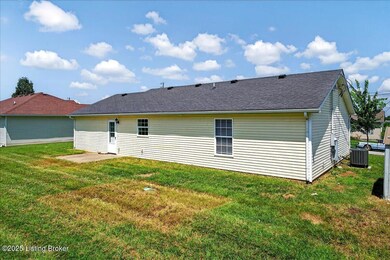 108 Derbyshire Ct, Radcliff, KY 40160 - photo 3