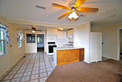 897 Bucknell Rd, Columbus, OH 43213 - photo 7