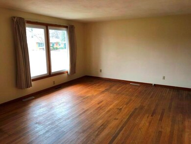 3215 W 23rd St, Erie, PA 16506 - photo 3