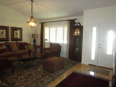 OPEN LIVING ROOM