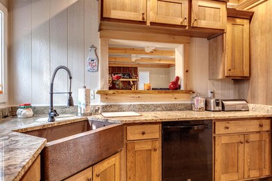 009181212-1-452DakotahWaySeymourTN-SMALL