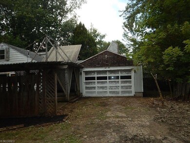 850 Pasadena Ave, Sheffield Lake, OH 44054 - photo 3