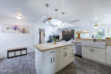 5_Kitchen_1800x1200_3680527