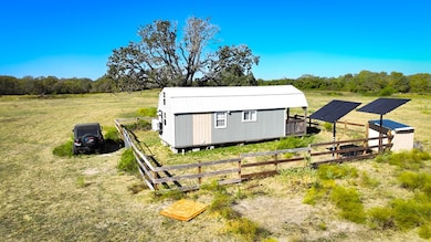 308 Pebble Ct, Navasota, TX 77868 - photo 4