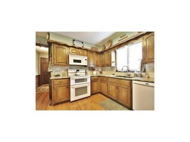 4105 W 190th St, Stilwell, KS 66085 - photo 7