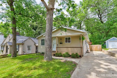 3-web-or-mls-929 Joslin St SE, Grand Rap