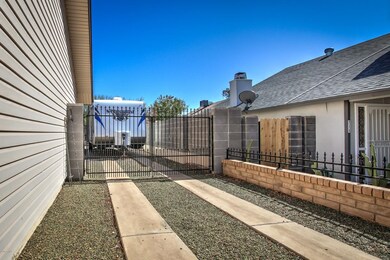 725 N 92nd Pl-5