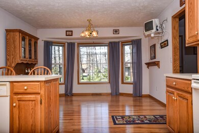 1031 Daniels St-9