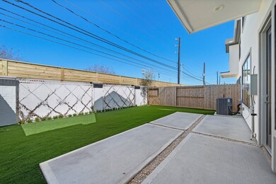 8708 Ojeman Creek Ln, Houston, TX 77055 - photo 4