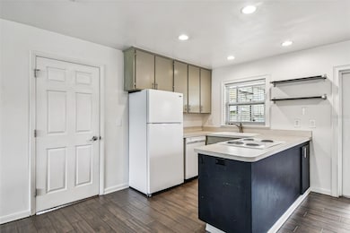 2571 Elderberry Dr, Clearwater, FL 33761 - photo 6