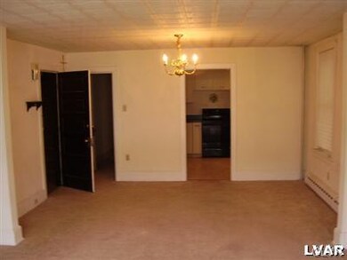 211 E Bertsch St, Lansford, PA 18232 - photo 7