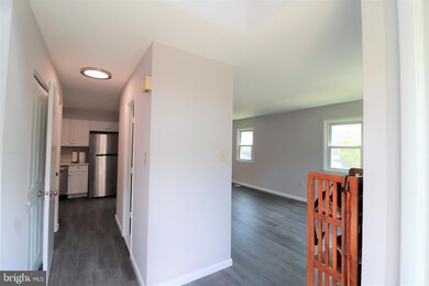 3001 White Birch Ct, Fairfax, VA 22031 - photo 6