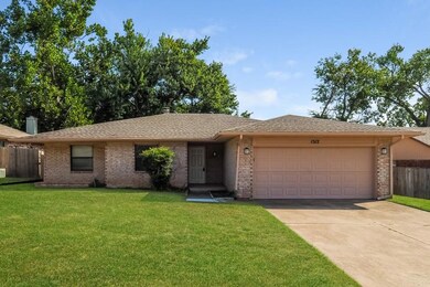 1512 E Main St, Moore, OK 73160 - photo 3