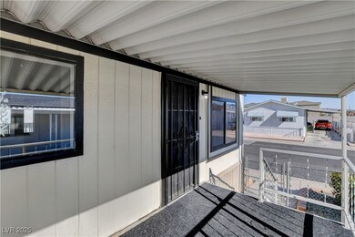 3069 Gavilan Ln, Las Vegas, NV 89122 - photo 6