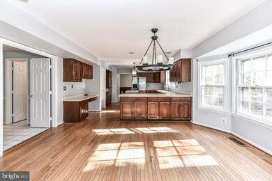 8337 Argent Cir, Fairfax Station, VA 22039 - photo 7