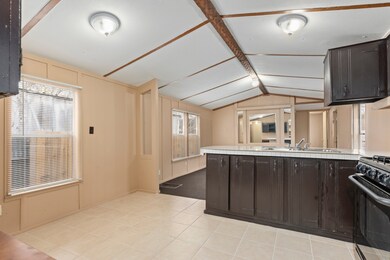 11210 Rusty St, Houston, TX 77093 - photo 4