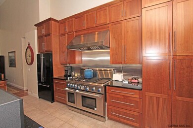 9 Connemara Ct, Saratoga Springs, NY 12866 - photo 5