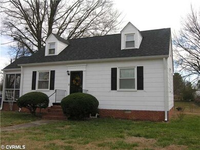 Exterior Front - Nicely maintained home