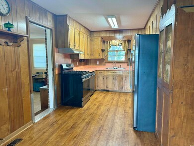 1742 W Highway 378 Hannah, Pamplico, SC 29583 - photo 5