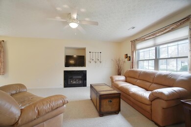 9315 Polaris Green Dr, Columbus, OH 43240 - photo 6