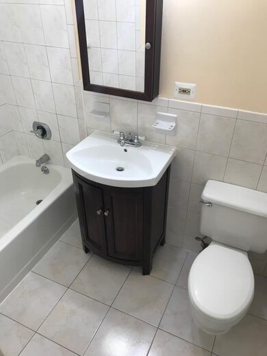 Van Wagenen Terrace unit 5G, Jersey City, NJ 07306 - photo 2