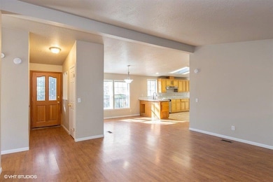 260 Pine Dell Ln, Grants Pass, OR 97526 - photo 7