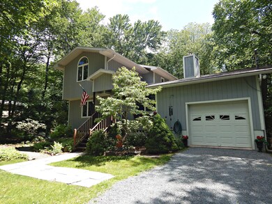 1120 Stonewall Dr, Pocono Pines, PA 18350 - photo 3