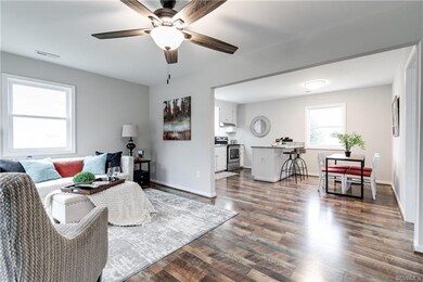 4706 Sterlingheath Dr, Midlothian, VA 23112 - photo 2