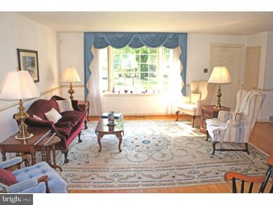 811 Ridge Ln, Media, PA 19063 - photo 4