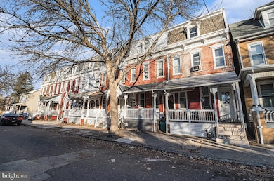 443 1/2 Walnut St, Pottstown, PA 19464 - photo 3