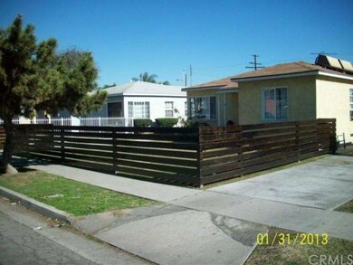 Front Fence Yard Scene 