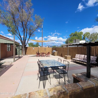 2112 E 18th St, Tucson, AZ 85719 - photo 3