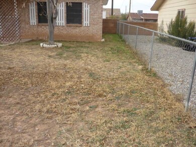 302 Plainview Dr, Alamogordo, NM 88310 - photo 6