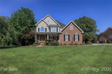 161 Upper Oak Dr, Statesville, NC 28625 - photo 2