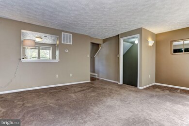 7527 Summer Blossom Ln, Columbia, MD 21046 - photo 6