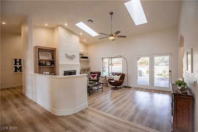 3236 Cliff Sieler Ct, Las Vegas, NV 89117 - photo 6